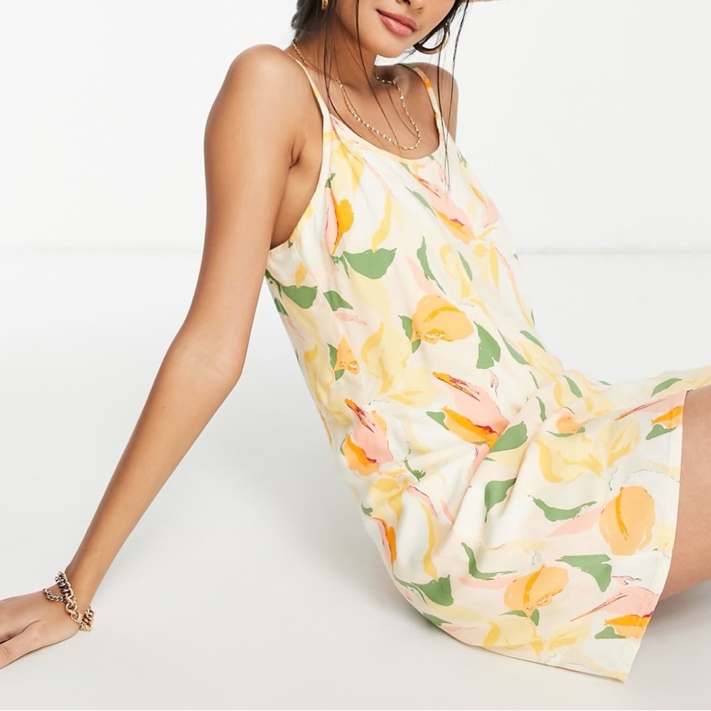 Floral Sleeveless Dress